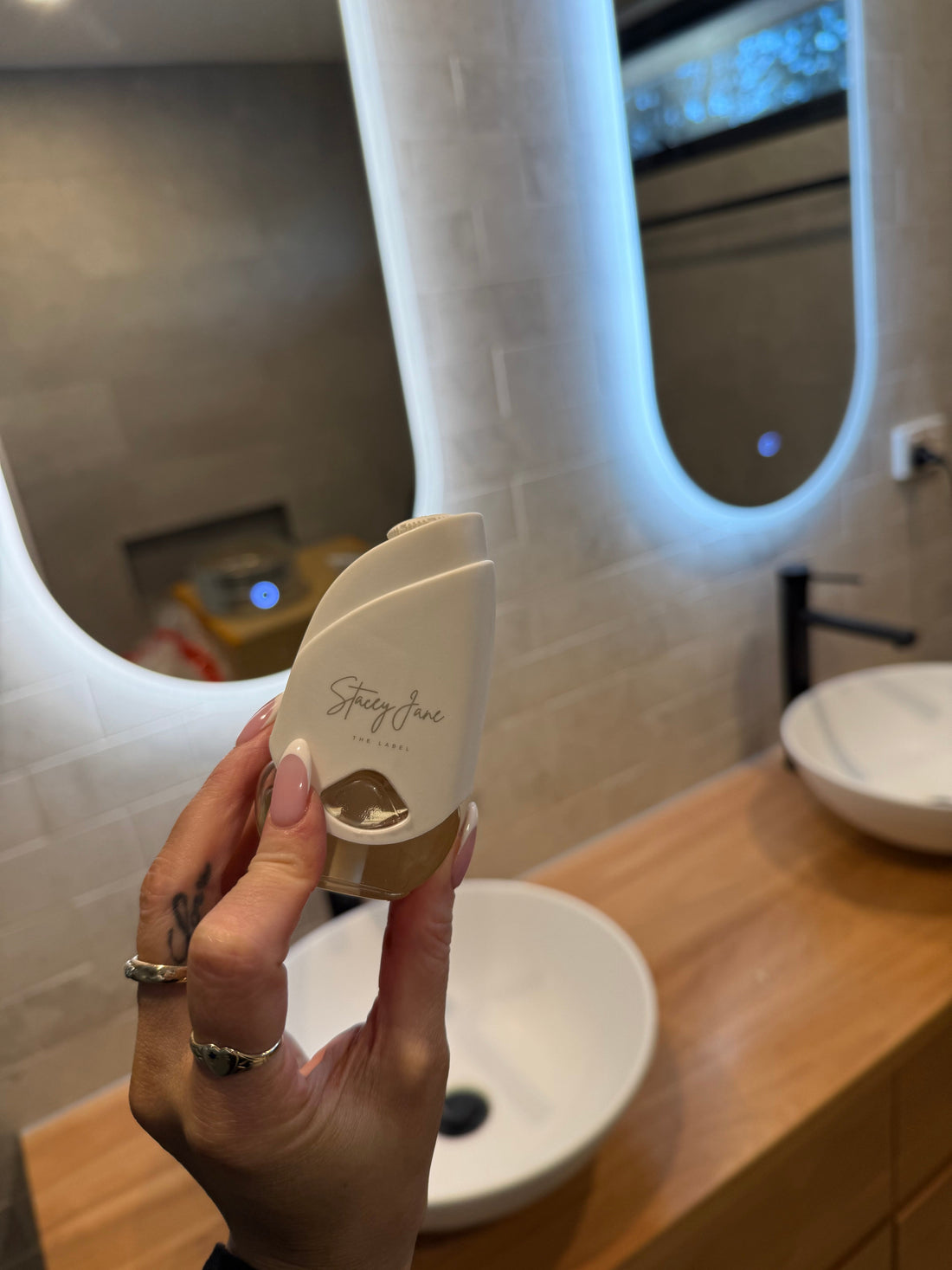 Pet-Safe Home Fragrance: How to Make Your House Smell Amazing Without Harming Your Pets